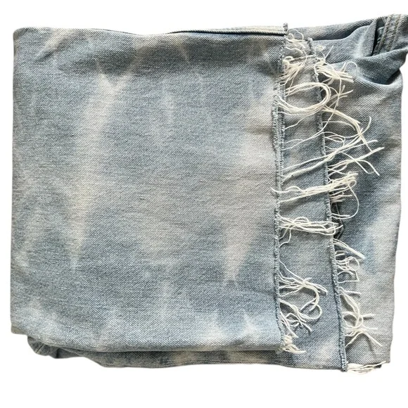 Reformation Wide Leg Jeans. - Picture 9 of 9